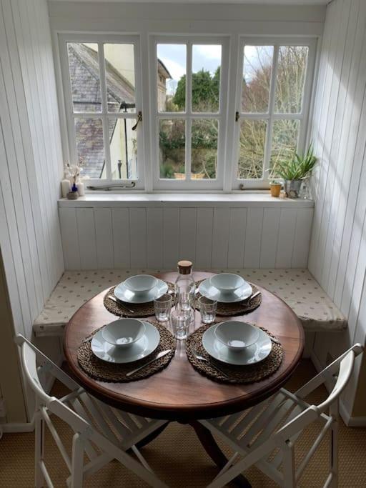 Trinity Annexe An Adorable First Floor Light And Lofty Space Within An Aonb Godmanstone Eksteriør bilde